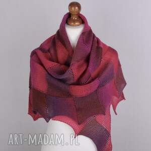 Prezent entrelak w żywych kolorach, chusta dla kobiety