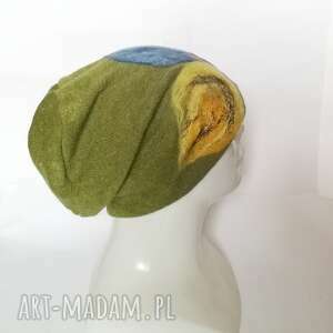 handmade czapki czapka handmade wełniana z kwiatem - czesanką filcowane wełniane