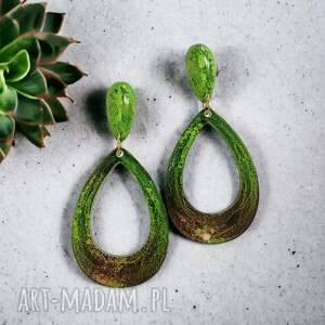 unikatowe kolczyki z żywicy inky green