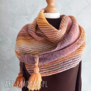 Prezent Chusta ręcznie robiona na drutach