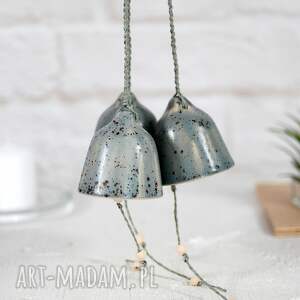 handmade pomysły na upominki świąteczne komplet 3 ceramicznych dzwonków choinkowych