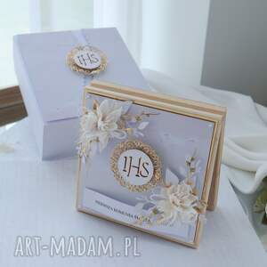 Prezent Pamiątka Pierwszej Komunii Świętej w drewnianym pudełku