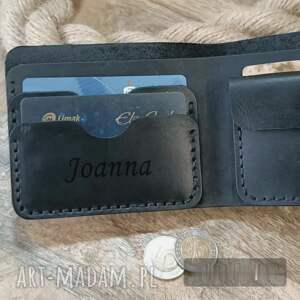 personalizowany męski portfel skórzany z grawerem imienia, inicjałów, logo dowolnego