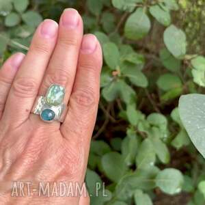 dwa oblicza kyanitu - srebrny pierścionek z kyanitem