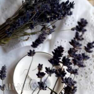 kolczyki haftowane lawendowe jasne owalne bukiet kwiatów, wyszywane ręcznie
