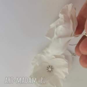 kolczyki kwiatowe białe ślubne lekkie, uwaga poezja:strzez się kobiety luszcza, nigdy
