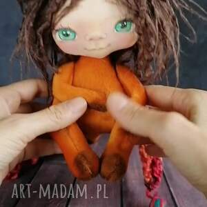 prezentacja wideo chochlik lisiczka - lalka kolekcjonerska - figurka tekstylna ręcznie