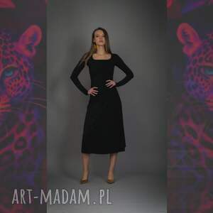 sukienka z dekoltem karo - karla black elegancka, oryginalna