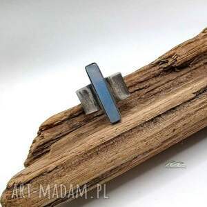 pierścionek z niebieskim agatem. Biżuteria