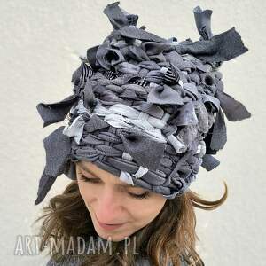 ️ oryginalna i fikuśna, zimowa czapka wytkana na krośnie - szara czapka