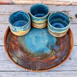 duży talerz ceramiczny z 3 czarkami, rustykalna patera - odcienie brązów