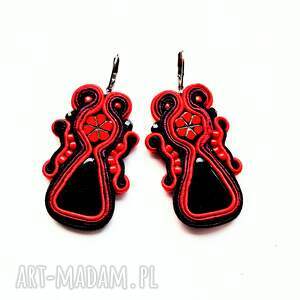 Black Triangle sutasz, trójkąty, kolczyki sutaszowe