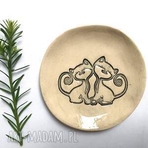 handmade dekoracje talerzyk z kociakami