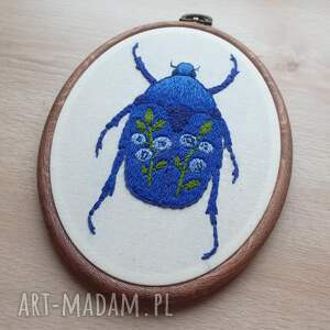 chrząszcz z jagodowego zakątka, dekoracja na ścianę ozdoba owady haft