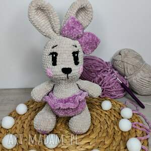 handmade maskotki śliczny szydełkowy króliczek