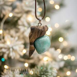 drewniany wisiorek - amazonit i lipa ręcznie rzeżbiony naszyjnik z drewna