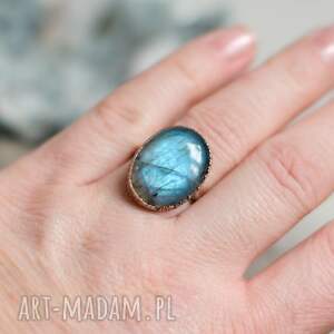 labradoryt - duży pierścionek miedziany z pięknym kamieniem