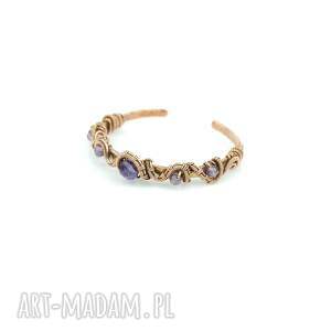 miedziana bransoleta mankietowa z ametystem, biżuteria artystyczna wire wrapping