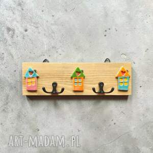 Wieszak na klucze z domkami - drewniany handmade