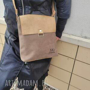 Listonoszka z klapką Ada kolor ziemi ciemniejszy beż