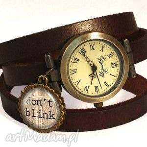 ręcznie robione zegarki don't blink - zegarek / bransoletka na skórzanym