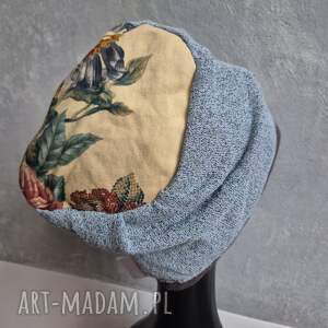 Czapka niebieska gora kolorowa na podszewce rozmiar uniwersalny, miła