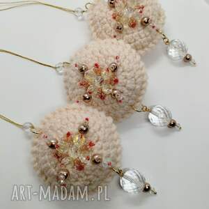 dekoracje świąteczne zawieszki choinkowe szydełkowe - okrągłe z koralikowym