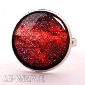 czerwona nebula - pierścionek regulowany, kosmos prezent, kosmiczny