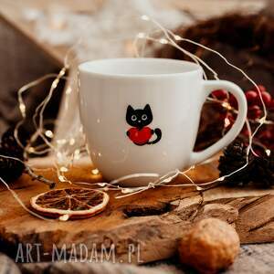 przepiękny porcelanowy kubek - kot z sercem w kolorze kubek prezent, do herbaty