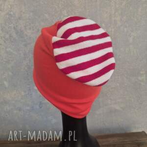 czapka damska wiosenna uniwersalna dzianinowa bez podszewki brzegi ostre