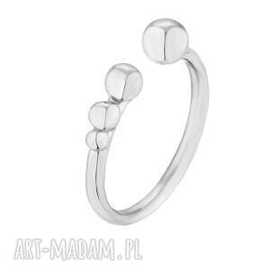 Srebrny z pierscionek, srebro, kuleczkami