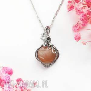 Prezent Naszyjnik Kamień Księżycowy Brzoskwiniowy stal chirurgiczna