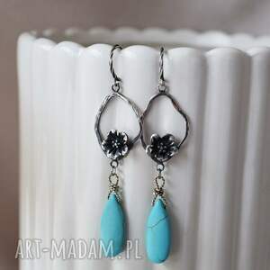 wiszące kolczyki z howlitem srebro, kwiat