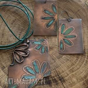 Miedziany komplet z wisiorem z kwiatami z patyny, kolczyki