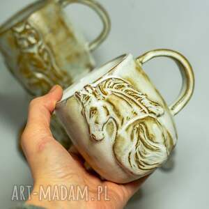 handmade ceramika handmade ceramiczny duży kubek z koniem - piernikowe love - 400