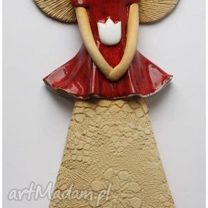 handmade ceramika anioł wiszący z tulipanem