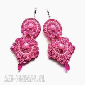 Kolczyki sutaszowe ręcznie haftowane Cold Pink, haft