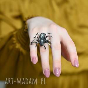 Artystyczny z pająkiem, pierścionek srebrny 925