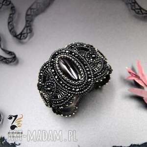 Prezent Gotycka szeroka bransoleta z onyksami, haftowana