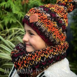 Ręcznie robiona czapka damska handmade na chłodne dni