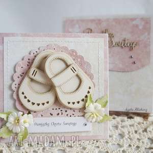 scrapbooking kartki na chrzest bucikami kartka chrzcielna