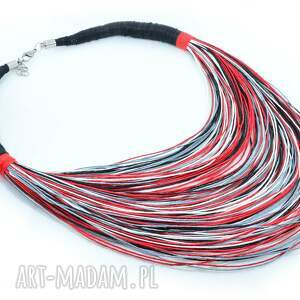 ręcznie robione naszyjniki czarno-czerwony naszyjnik z kolorowych sznurków