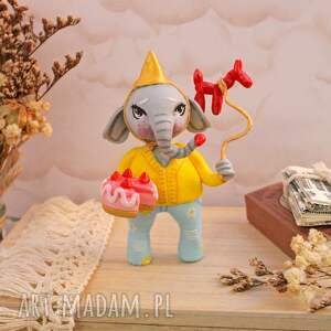 Prezent urodzinowy słoń, figurka - tortem