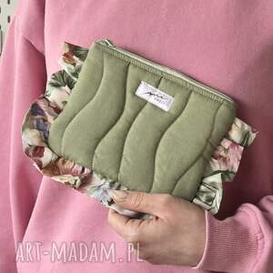 kwiatowa z falbanką, pikowana kosmetyczka, saszetka