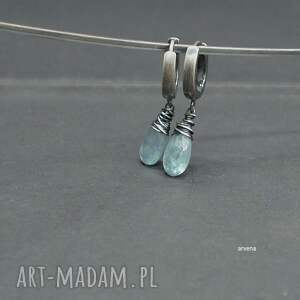 kyanit - minimalistyczne kolczyki, biżuteria autorska, srebro oksydowane