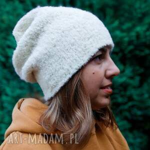 pomysł na świąteczny prezent Ręcznie robiona modna czapka LUCKY
