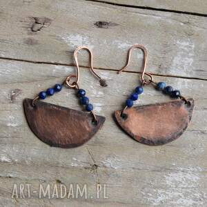 kolczyki z kutej, oksydowanej miedzi i lapis lazuli /1/, biżuteria