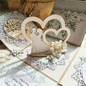 ręcznie wykonane scrapbooking kartki exploding box na ślub beż