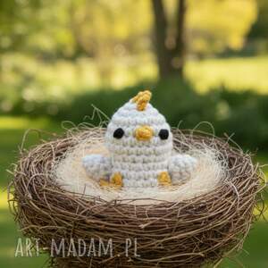 Wiosenno - wielkanocny kurczaczek