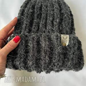 czapka big happy czarna handmade na prezent niej świteczne prezenty